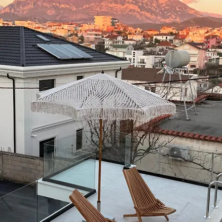 Vog Villa Tirana